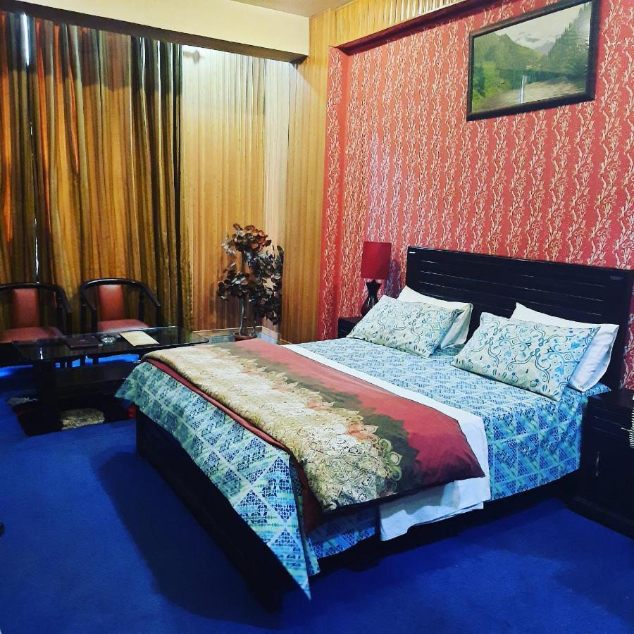 Divine Hotel Равалпинди Екстериор снимка