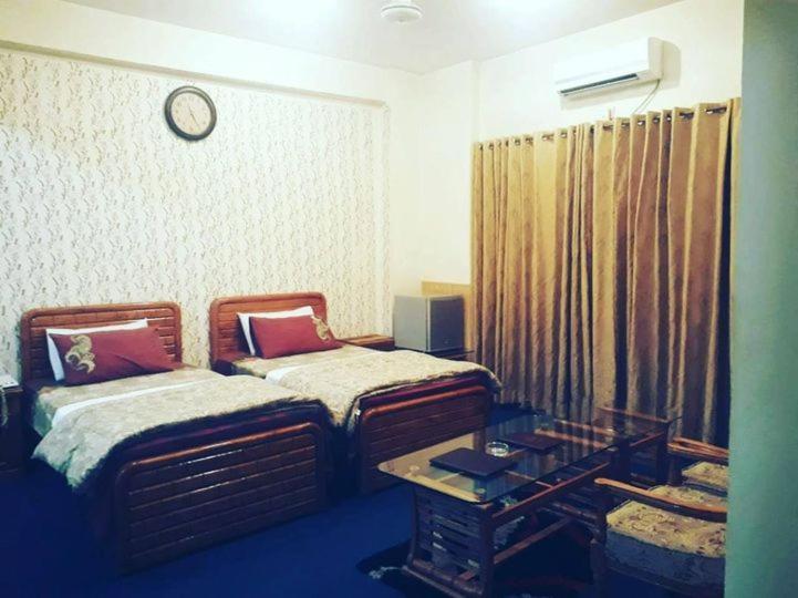 Divine Hotel Равалпинди Екстериор снимка